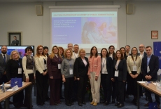 Zdęcie grupowe z Dyrektor KSAP